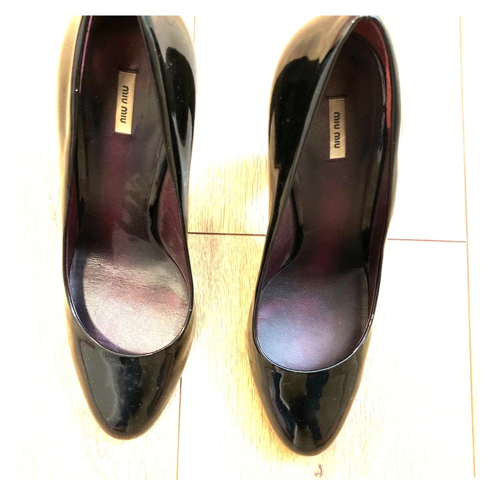 Miu miu patent leather pumps